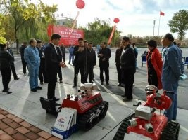 排煙機器人，滅火機器人亮相北京市全市應急救援演練